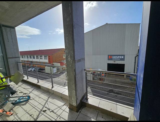 638M² OFFICE TO LET IN PAARDEN EILAND
